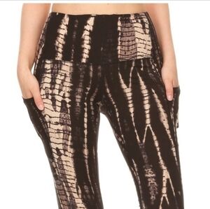 Leggings Depot Black and Cream Patterned Leggings